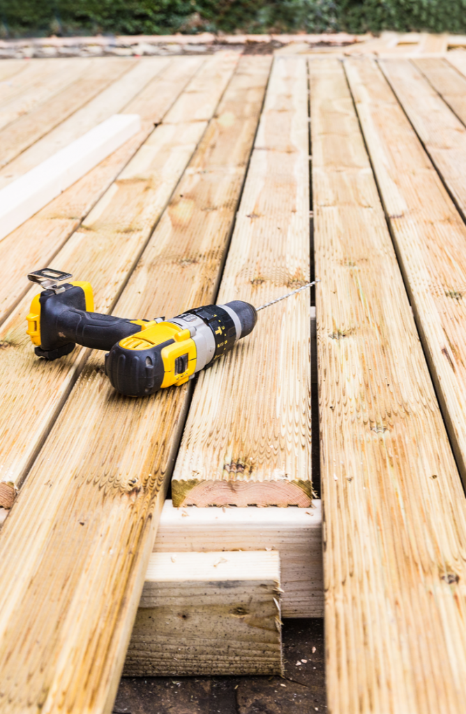 Summer is here and it's time to renovate that deck of yours! It doesn't matter what kind of budget you are on, these DIY deck renovation ideas are great for all! You will love how easy these are! 