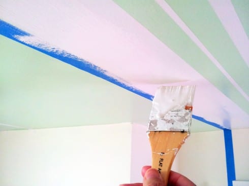 How to Paint Your Ceiling Like a Professional