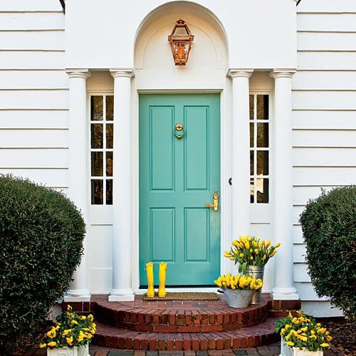Dazzle Your Door: 10 Fast DIY Projects for Door Upgrades| Door Decor, Door Decor Ideas, How to Decorate Your Door, Door Decoration, Porch Decor, How to Decorate Your Porch, Porch DIYs
