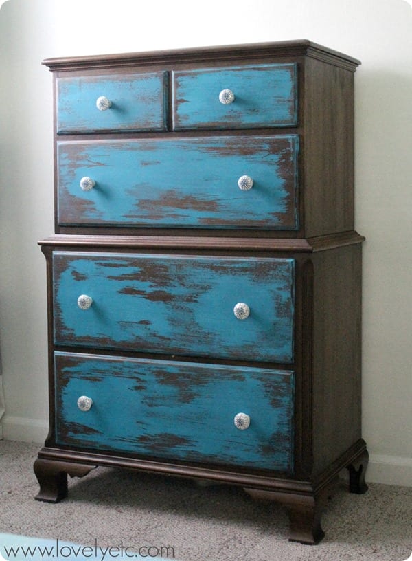 8 Tips for Distressing Furniture
