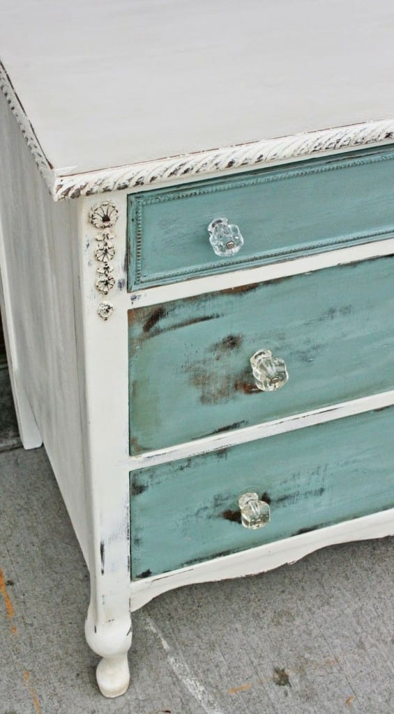 8 Tips for Distressing Furniture