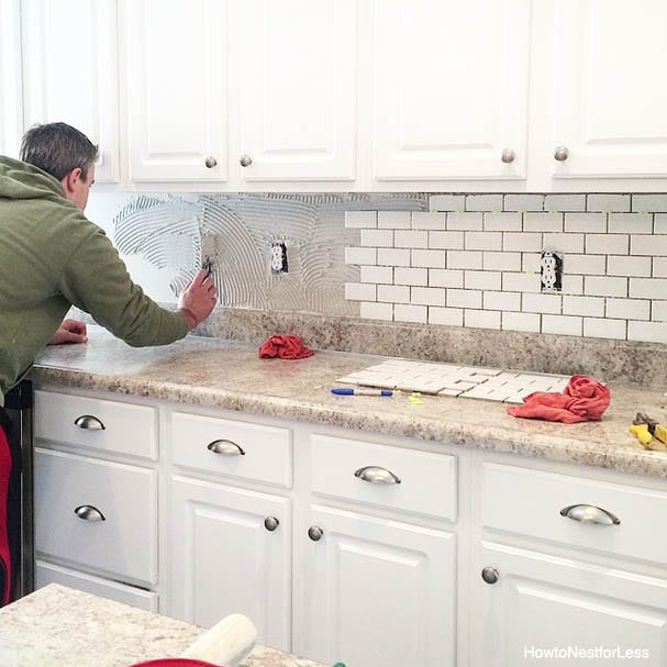 Tiling a kitchen backsplash