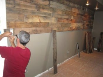 Pallet Wall, DIY Pallet Wall, Pallet Wall Decor, Pallet Wall Art, Pallet Wall Living Room, Home Decor, Home Decor Ideas, Home Decor DIY