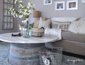 Flea market makeovers, flipping furniture, how to flip furniture, popular pin, DIY home projects, DIY tutorials, home improvement, easy home improvement. 