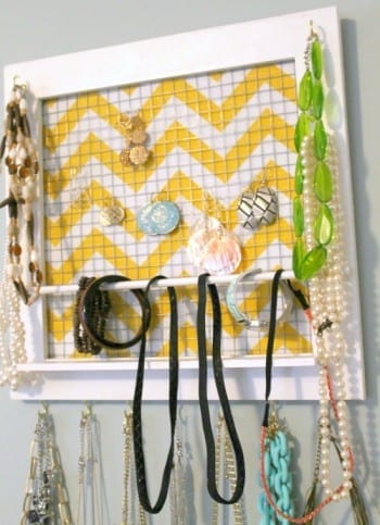 10-diys-perfect-for-storing-jewelry8