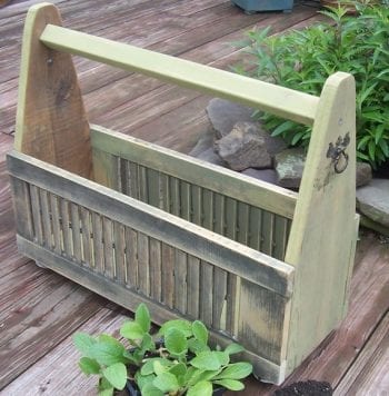 Old Shutters, Recycle Old Shutters, Old Shutter Ideas, Old Shutter Repurposed, Old Shutters Decor, Old Shutter Ideas for Outside, DIY Home, DIY Home Decor, Home Decor Ideas, DIY Project 