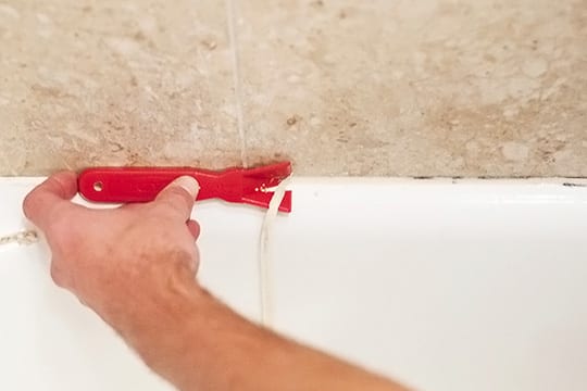 Remove Worn Caulk, Home Improvement, Home Improvement DIY, DIY Home Improvement, Home Improvement Progress, DIY Home, Home Decor