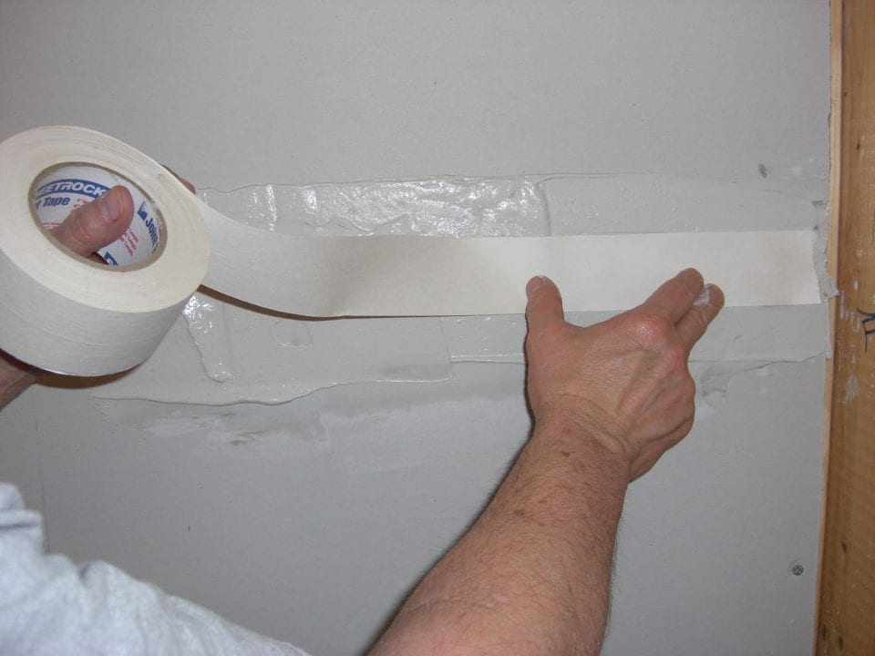 How To Finish Drywall Without The Help Of Professionals How To Build It 9019