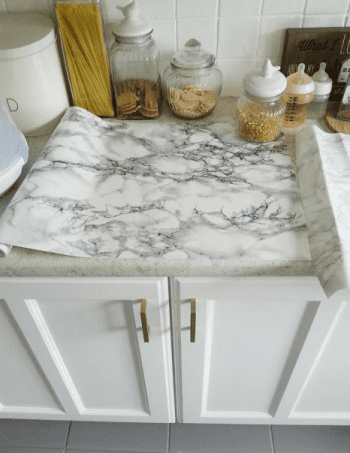 Marble Countertops, Fake Marble Countertops, Marble Countertops Kitchen, Marble Countertops DIY, Marble Countertops Bathroom, DIY Home Decor, Home Decor, Home Improvements, DIY Home Improvements