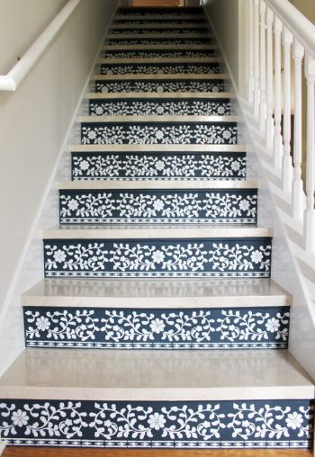 Paint Stairs, Paint Stairs Ideas, Paint Stairs DIY, Paint Stairs White, Paint Stairs Black, Home Improvement, Home Improvement Tips, Home Improvement Tricks