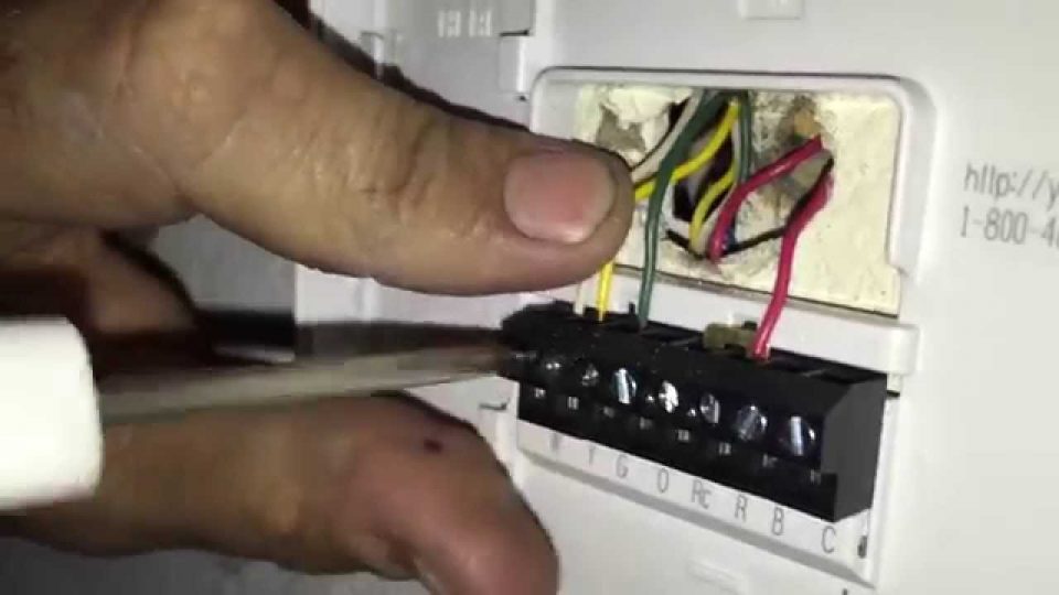 How To Replace Your Own Thermostat | How To Build It