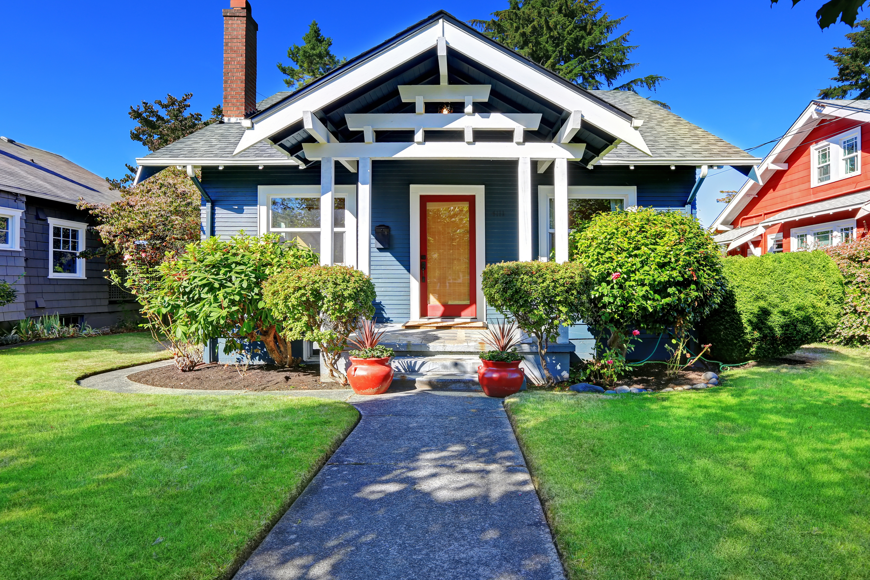  Cheap  Home  Exterior  Ideas  For Expensive Looking Curb Appeal