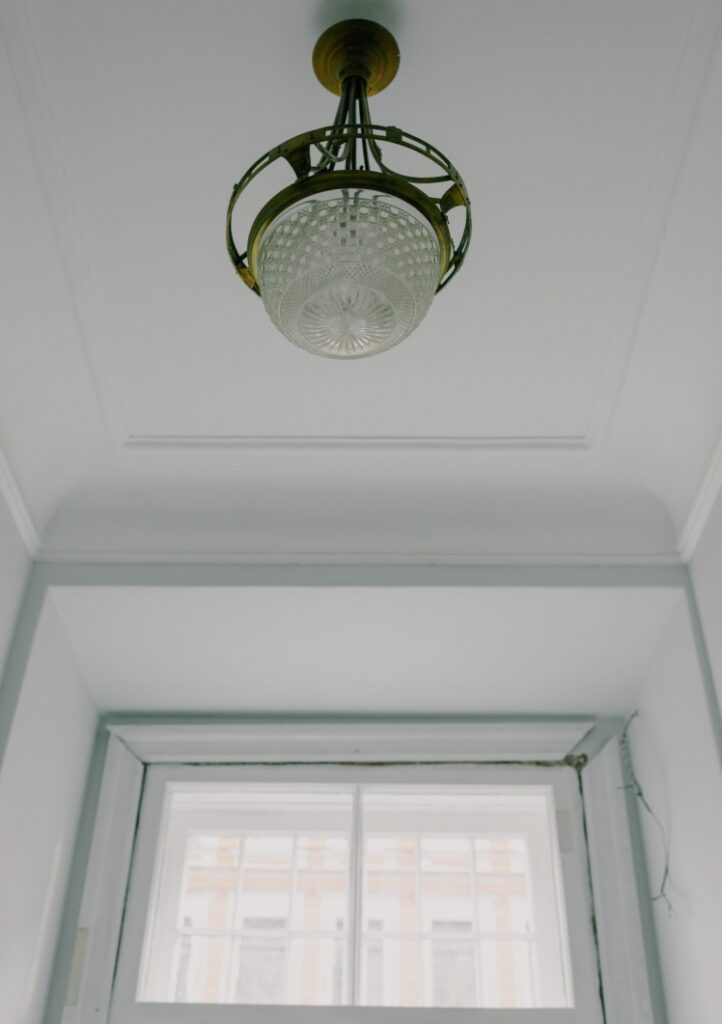 Material of ceiling textures